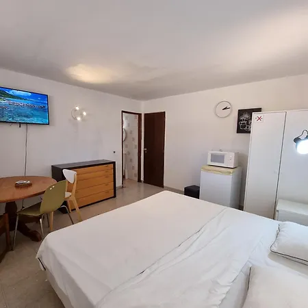 Gæstehus Aaa T0 Piscina Marina Albufeira