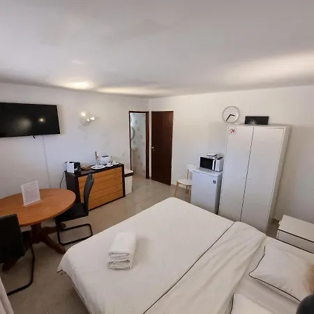 Gæstehus Aaa T0 Piscina Marina Albufeira